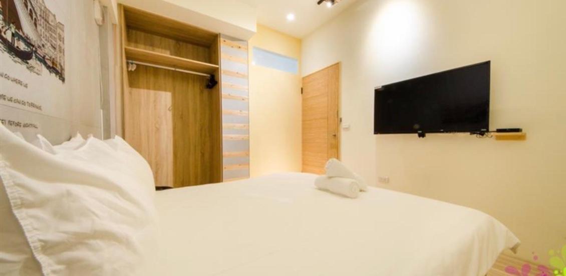 小黑琵416輕旅 Little Happy Hostel Tainan Exterior foto